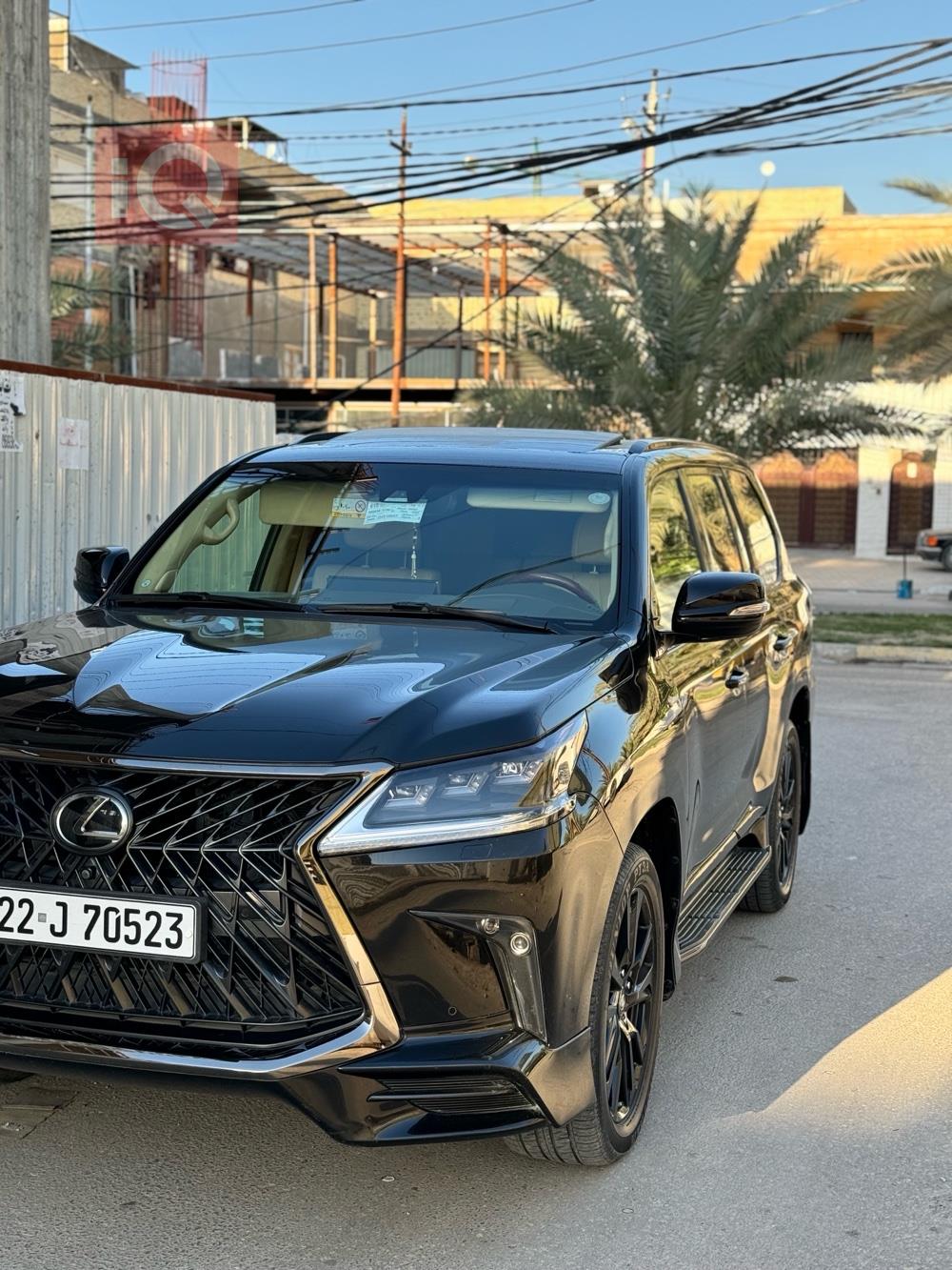 Lexus LX